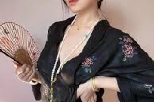 继岳云鹏后又一女星发文爆料圈内潜规则一个比一个荒唐！