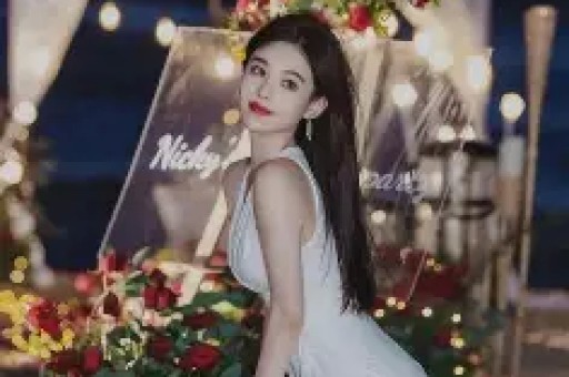 他俩真分手了？恋爱四年要结婚男友却劈腿当红小花她转头谈了出轨男！