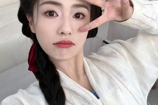 曝已婚二字喜剧男星出轨惯犯专挑公司艺人下手把女同事当P友